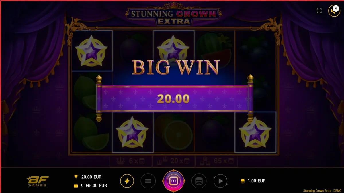Tampilan visual slot Stunning Crown Extra dengan simbol mahkota dan buah-buahan mewah.